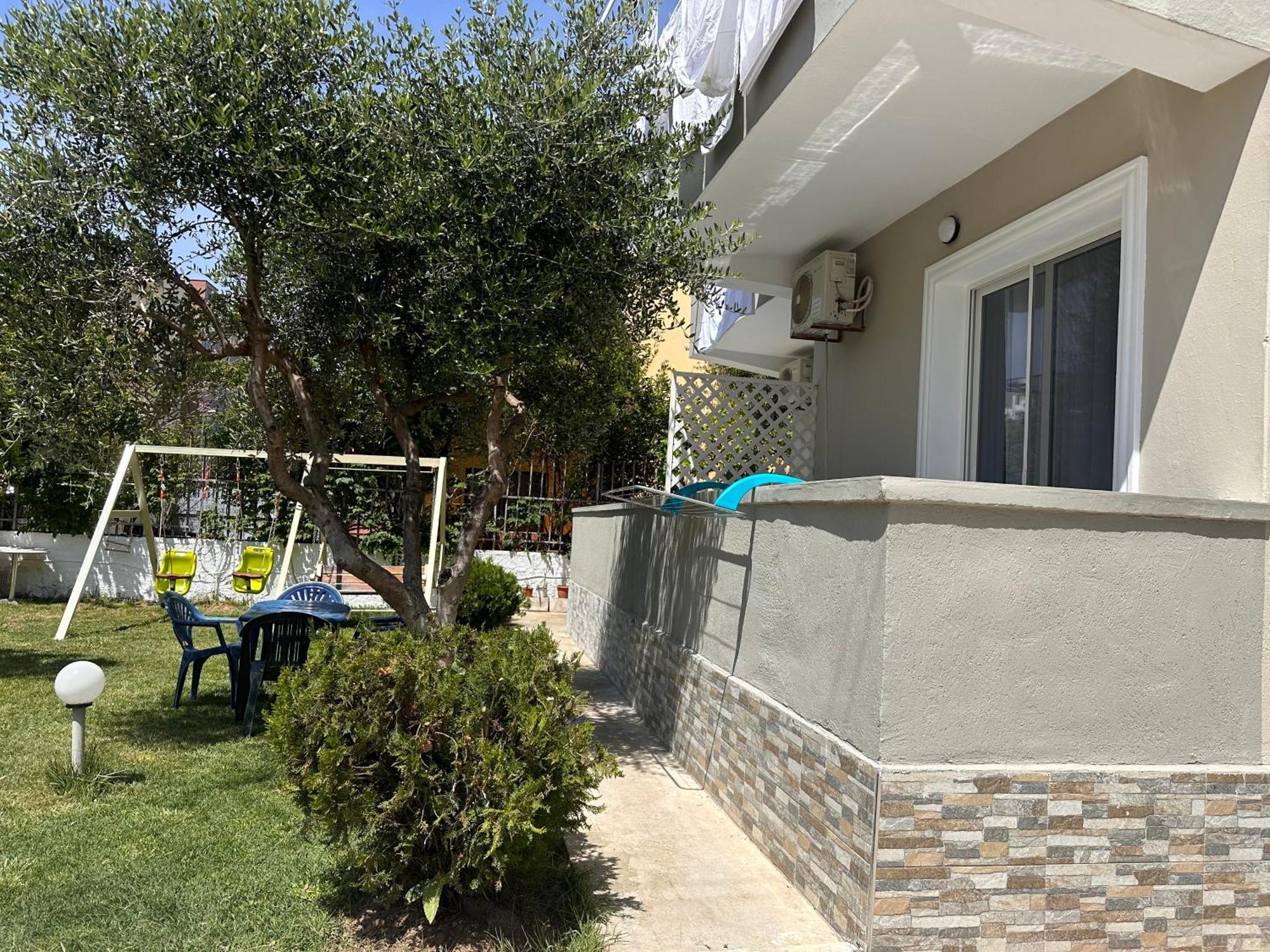 Mabel Rooms Durres Bagian luar foto